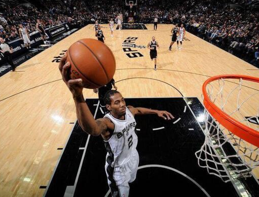 FakeSportsCentr's tweet photo. When you're not playing for the Spurs and remember you can have some fun. https://t.co/mdxZ4x9Qhv