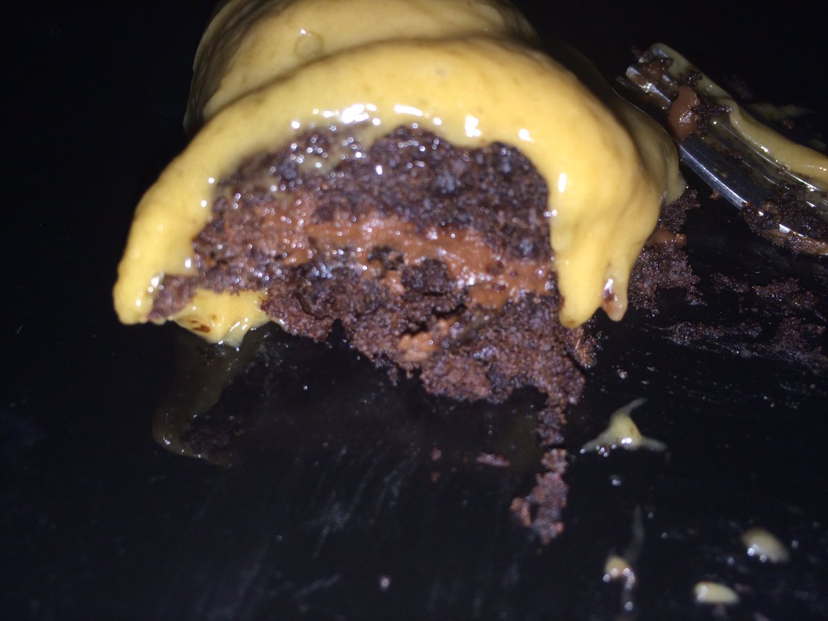 Plafulkatt's tweet photo. I made cake (chocolate cream cheese filled chocolate devil's food with peanut butter icing)
#imadecake #cake https://t.co/Qc5HyNBUEx
