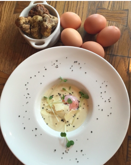 trufflestore's tweet photo. Simple Seasonal Ingredients - Slow-cooked egg and white truffle, buffalo ricotta dumpling with cream!  #summertime https://t.co/mKRNOxSN1b