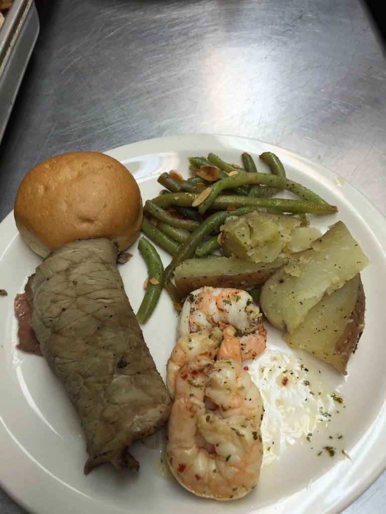 FeedCatering's tweet photo. Surf &amp; Turf @FeedCatering https://t.co/pHgoQ2jifp