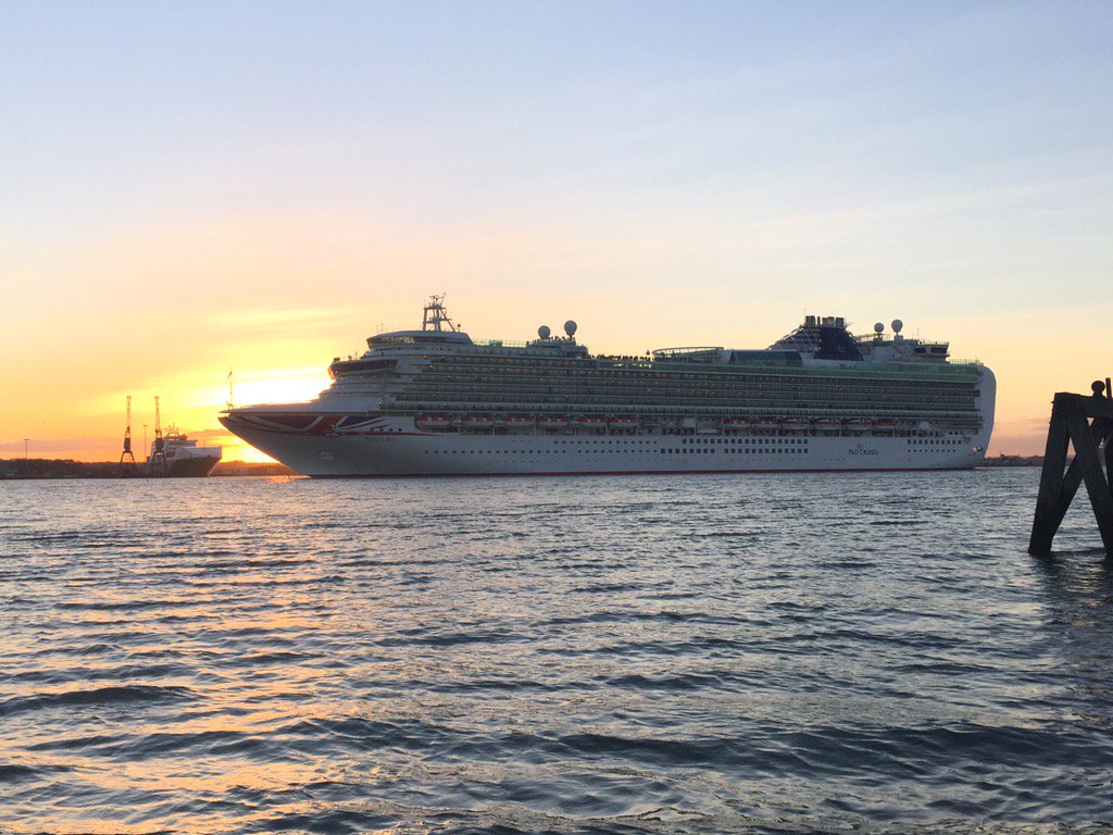 Ambulance Service tweet media