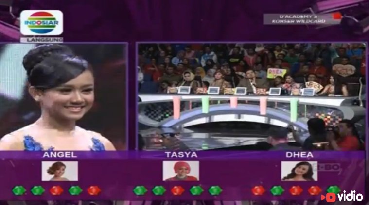 Indosiar's tweet photo. Sangat disayangkan @DA3_DheaRizky harus tersenggol malam ini #DAcademy3 https://t.co/sqxfhocom6