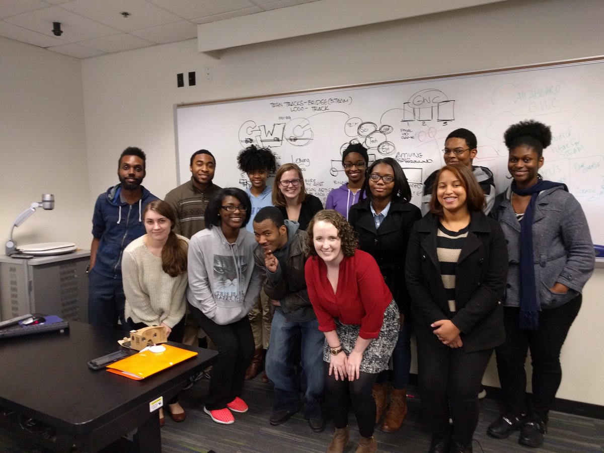 GirlsWhoCode's tweet image. Had a blast visiting the @GeorgiaStateU club and witnessing their fantastic brainstorm for a #GirlsWhoCode mural!