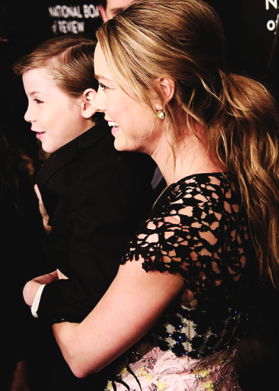bestofbrie's tweet photo. Brie and Jacob Tremblay attend the 2015 National Board of Review Gala at Cipriani 42nd Street on January 5, 2016. https://t.co/FfohxdH2bz