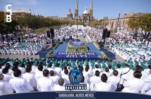 yulisalazrglez's tweet photo. #LdmBautismos 
#SoyLuzdelMundo https://t.co/dy3PIX9UY7