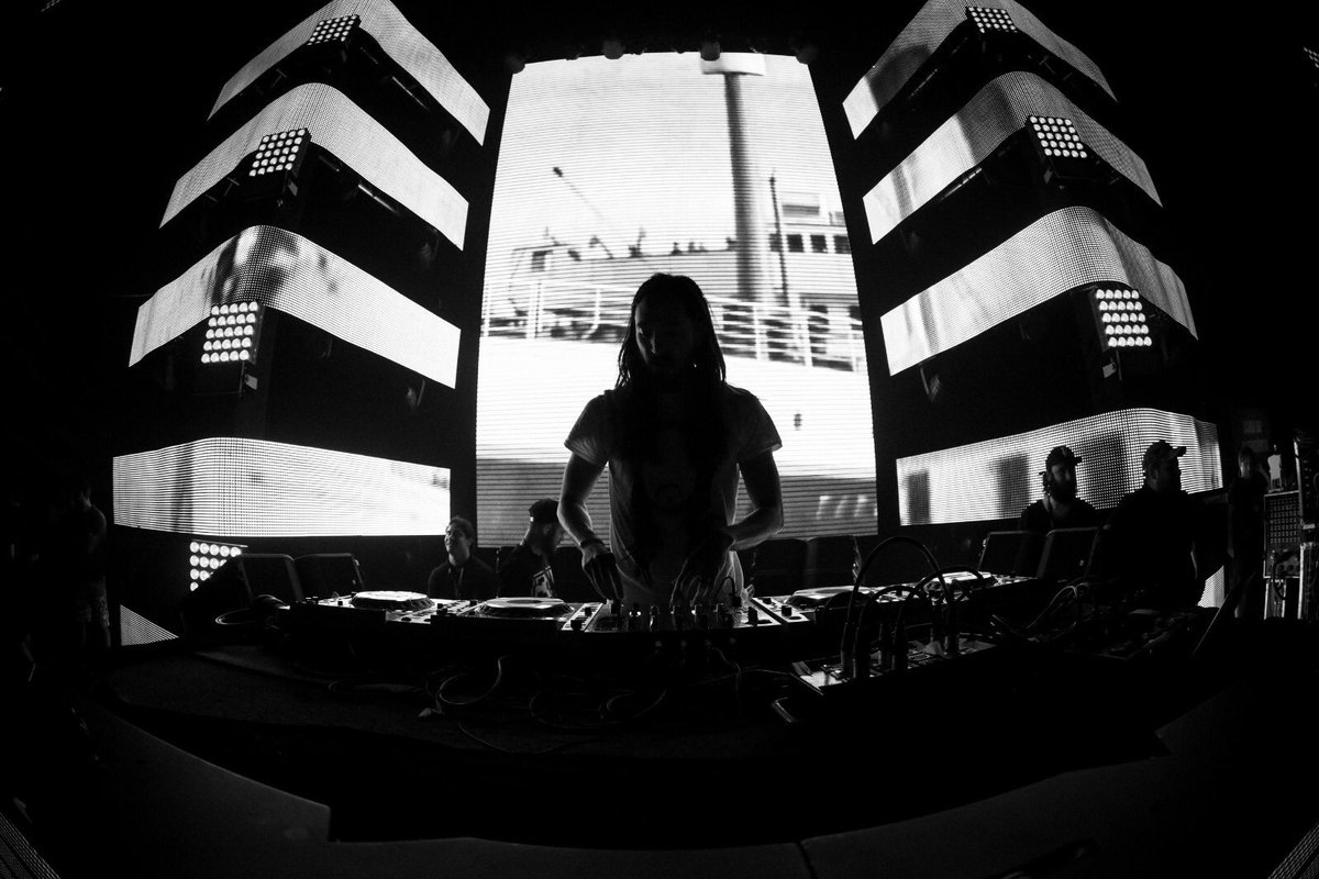 🌑 https://t.co/eOvWa1vNKR