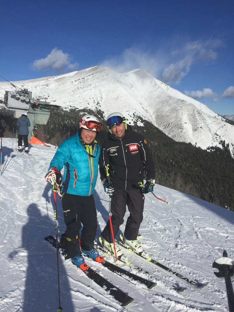 June_Round's tweet photo. An absolutely perfect ski day #nakiska https://t.co/2WjjzqyfeU