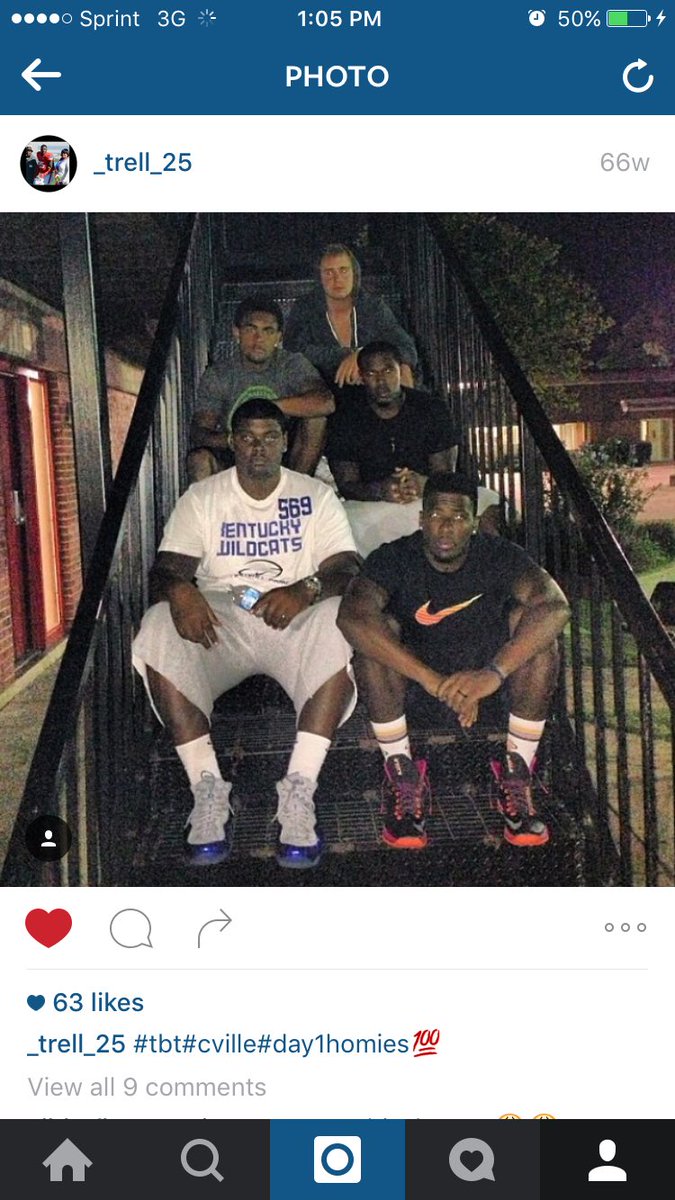 25_Reynolds's tweet photo. @KY_BEEZO @RW_316 @june8bugz @DrewDavis_7  flash back Monday💯 https://t.co/rRJXT6sjuN