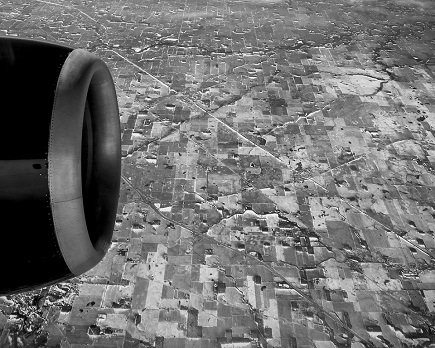 CoEditCollect's tweet image. Happy President's Day! Artwork of the Week: "Somewhere Over America" by Scott Frances bit.ly/1OceMsW