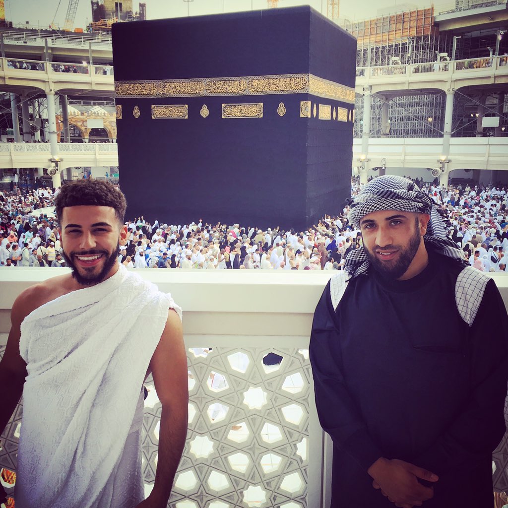 Naz_izi's tweet photo. My brothers finally here.. Alhamdulillah 🕋🙏🏼 @omgAdamSaleh https://t.co/hPELKsLz01