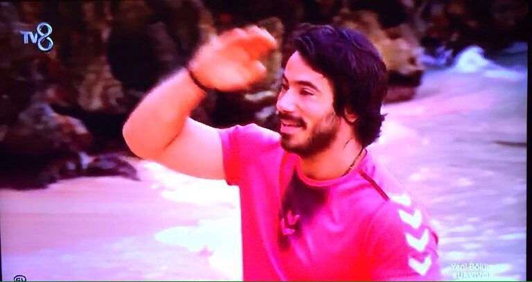 marlboro_oo1's tweet photo. Elveda #survivor 
Hoşgeldin Kral @sekopons https://t.co/HehatHcdJq