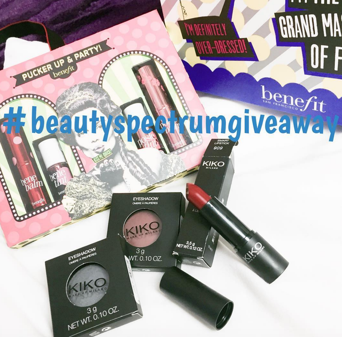 mollythompsonx_'s tweet photo. ENTER MY GIVEAWAY, ALL YOU HAVE TO DO IS WATCH THIS VIDEO + THEN RETWEET THIS :) - https://t.co/B3E7AABnJM https://t.co/PSK6QnVumg