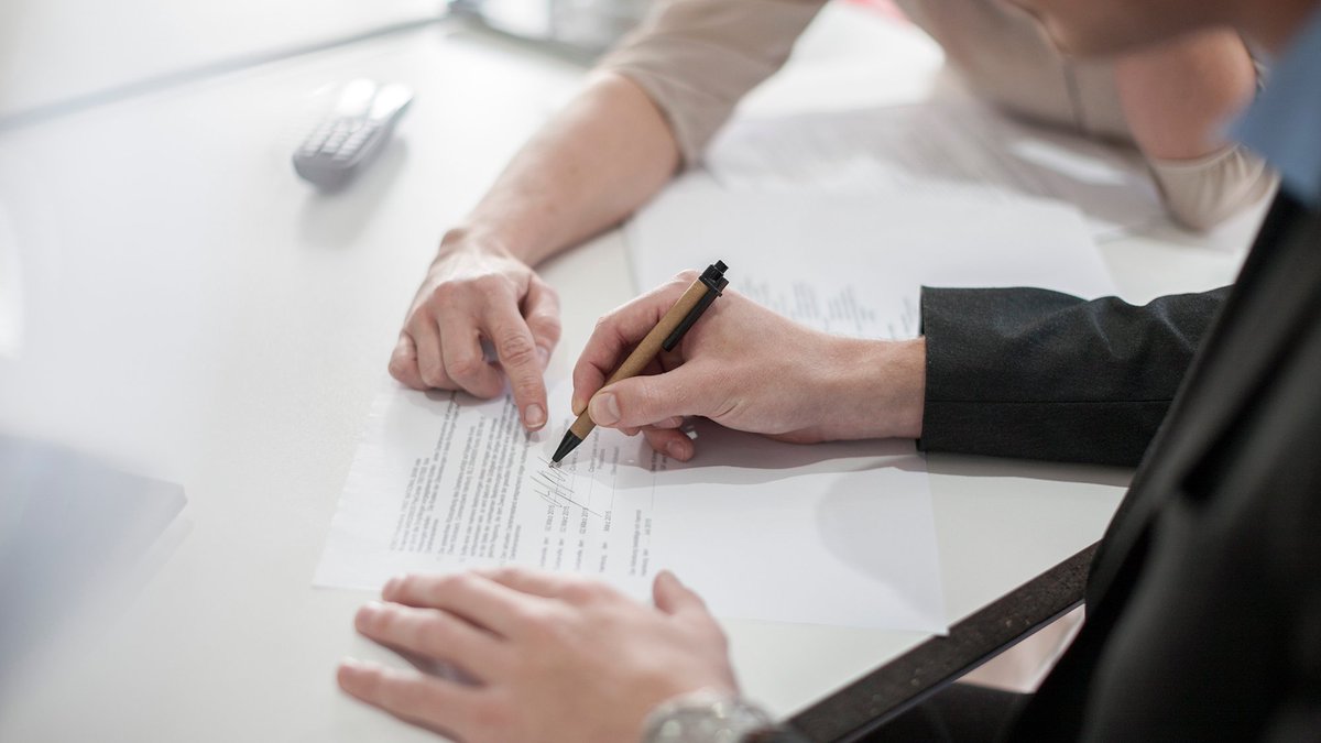 ZArealestate's tweet photo. So You Wanna Buy a House? Step 6: Perfect the Art of the Offer
https://t.co/gJosBXhnGy
#ZArealestate #bcstxhomes https://t.co/qqX5V3cJUJ