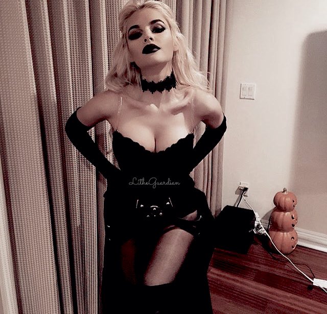 Is Hooters hiring? 🎥