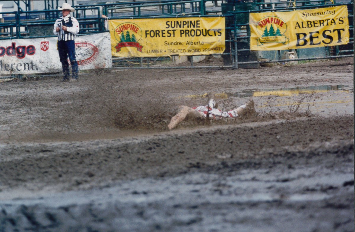 prorodeocanada's tweet photo. It's @prorodeocanada 's Mystery Cowboy Monday! Can you guess who this #MysteryCowboy is? #CPRA https://t.co/Uw7P2x8Ojy