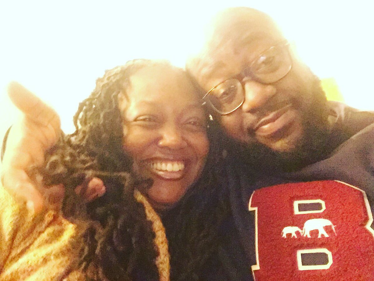 pastoremase's tweet photo. 2 day staycation w/ wife. Love weaveless hair! #noshade #itsallhers #shemine #nokids #grownissexyβ’ @urbanfarmerphl https://t.co/1B704Jfqe9