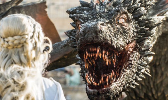 GameSpot's tweet photo. Watch Game of Thrones season 6's chilling new trailer. https://t.co/067au8yr4O https://t.co/6bKeNMrKwy