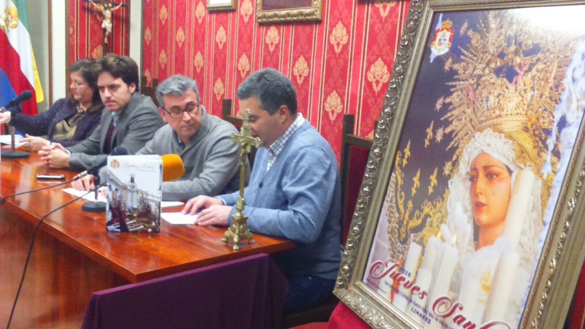Presentado el cartel del Jueves Santo 2016 de la Hermandad del Rescate  <a href="/amdolores/">Rescate de Linares</a> <a href="/BCRescateLin/">Banda de Cabecera Rescate y Dolores Linares</a> @costalerosryd