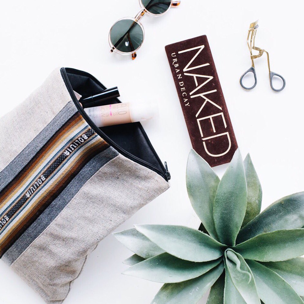 joyboundapparel's tweet photo. #ethical clutch that can double as a makeup bag? Yes! Our clutches will be available for preorder soon! 🙌🏼 https://t.co/bXOrWtNnQN