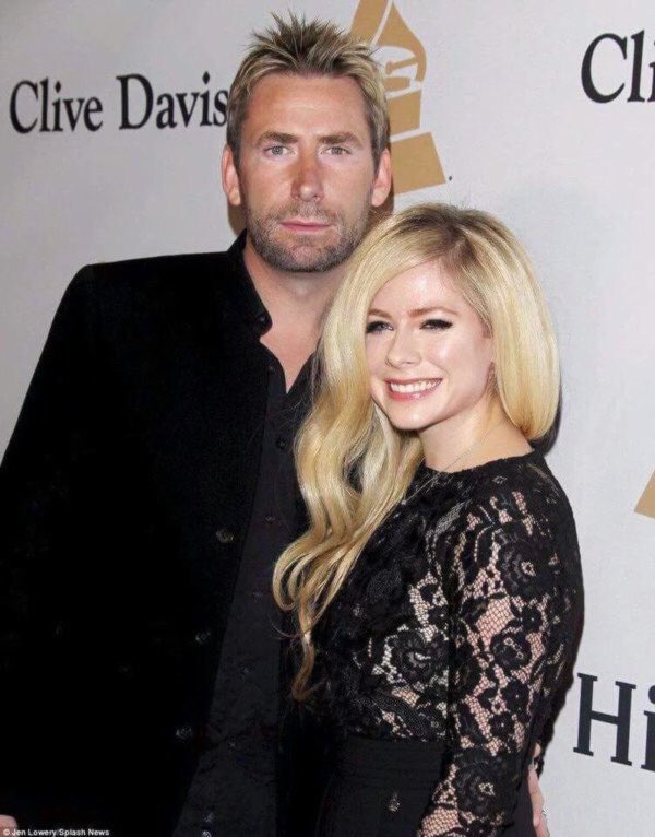 thekittyavril's tweet photo. #Chavril is so cute, so lovely. @AvrilLavigne and Chad Kroeger at the Pre Grammy party last night in LA. 💏💓 https://t.co/kMxhoHLQ5Q
