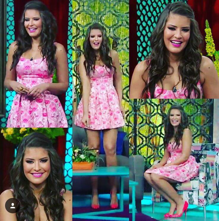VZCR's tweet photo. Quiero agradecer a @bebe_mexico por los looks tan increíbles! Yo 😍😍 https://t.co/dguhz5gjDd
