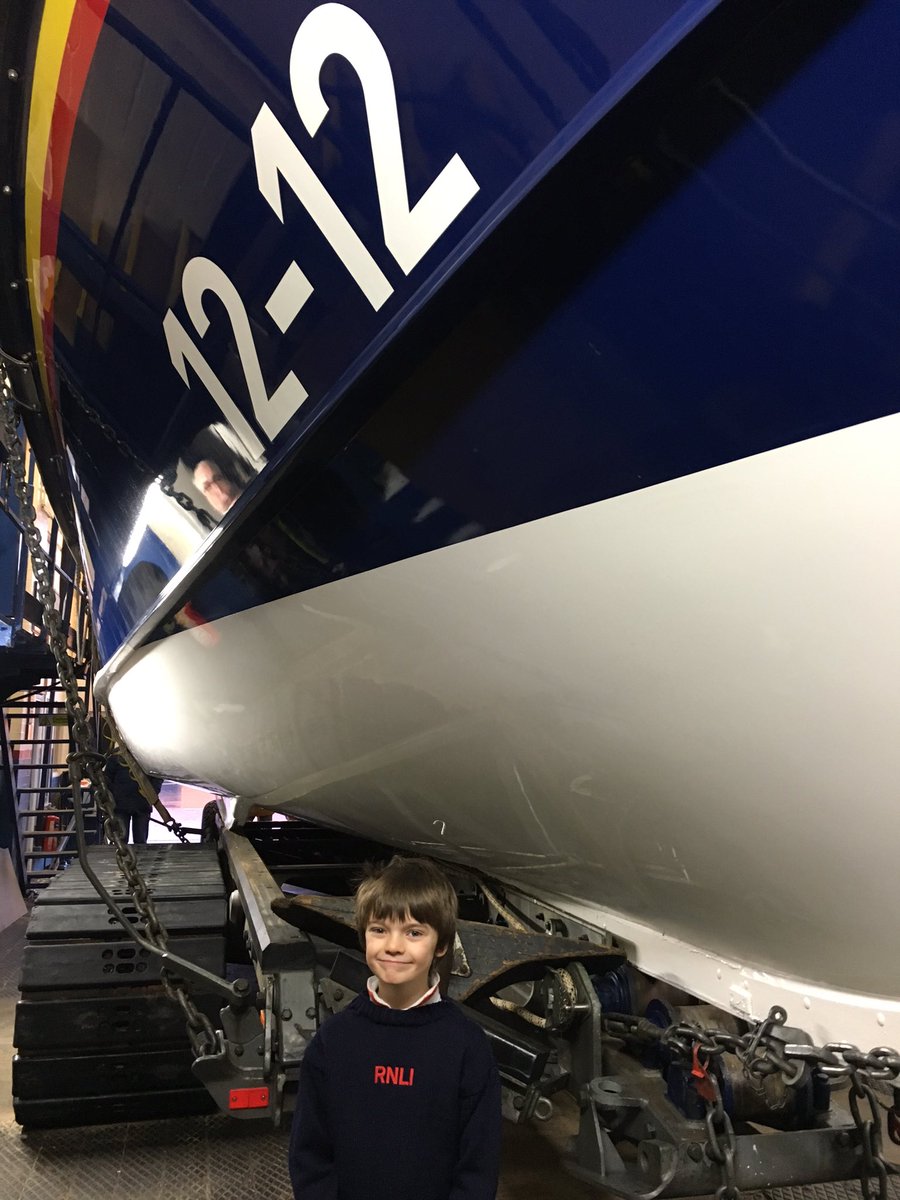 Me and my Mum have been wondering where 12-12 is...we finally found it today <a href="/BridlingtonRNLI/">Bridlington RNLI</a> #MerseyClass #RNLI