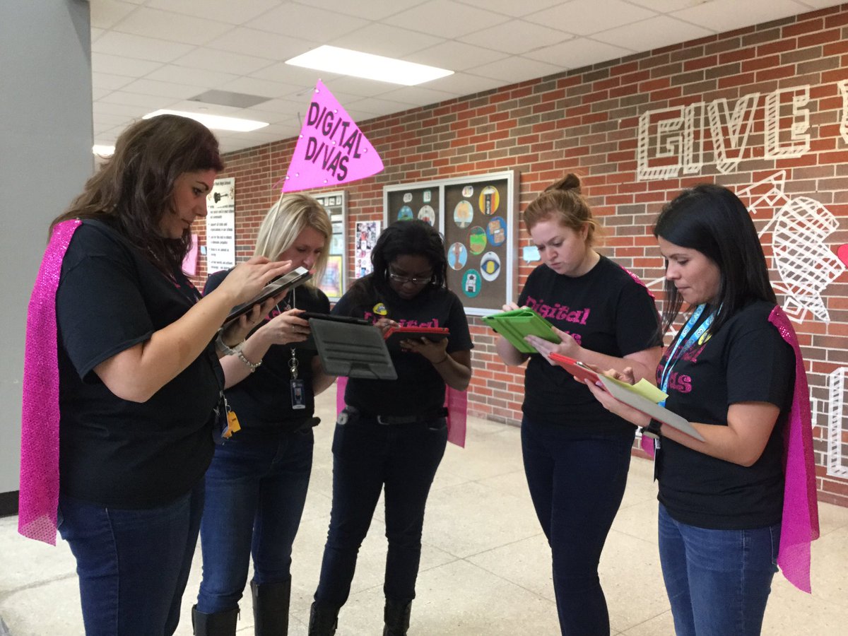 DigitalDivas_DP's tweet photo. Ahhhhhhhh the race is almost over....
#dptech2016 https://t.co/q5kONA9ijX