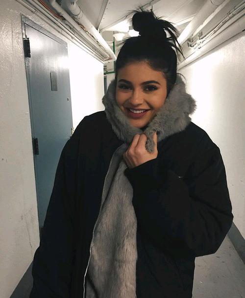 wischose's tweet photo. my smile better than you sorry https://t.co/94IPZyuNhK