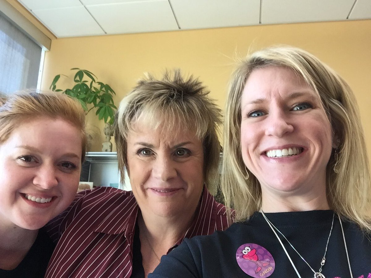 DigitalDivas_DP's tweet photo. Denise loves Divas! #dptech2016 https://t.co/fJ36uH6sVX