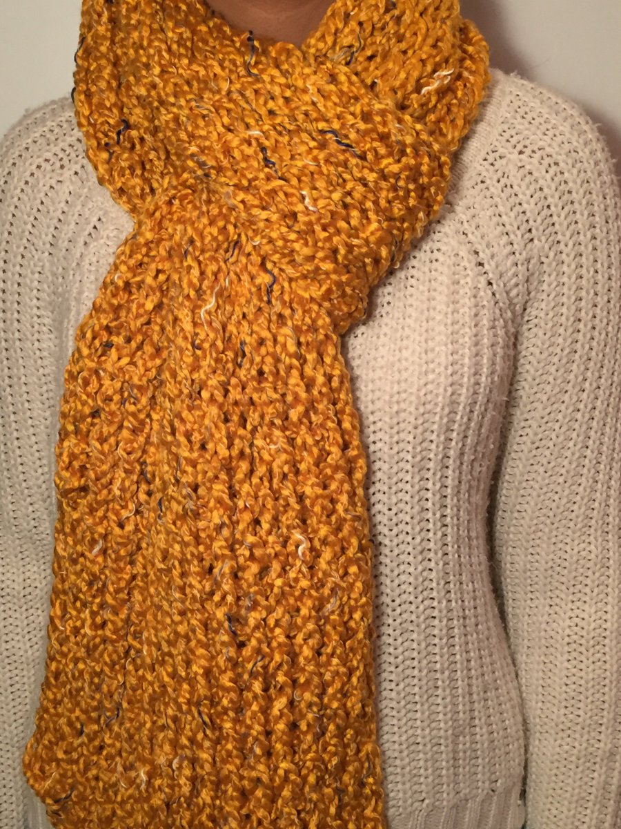winter_warmth's tweet image. etsy.com/ca/listing/259…
Mustard scarf, perfect for the spring pop of colour in the cold. #YVR #FamilyDay #Etsy