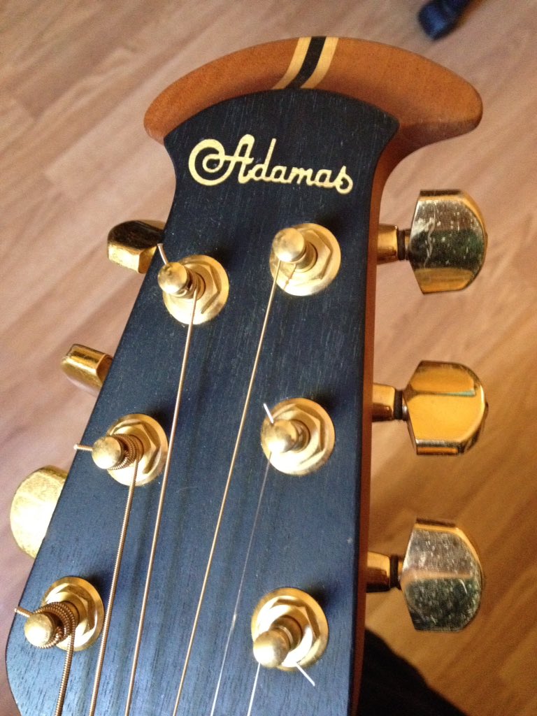 ZoobieDood's tweet photo. I think this will do today: an @OvationGuitars #Adamas SMT for some recording before the shows. #roundback https://t.co/8ezM4CNu04
