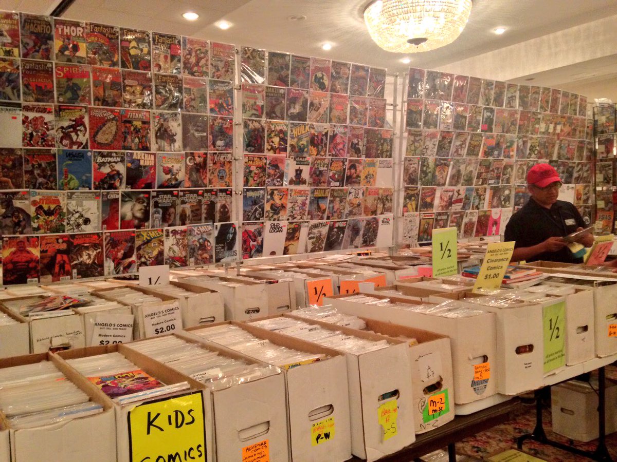 waywardnerd's tweet photo. The @sdcomicfest dealers room stays true to its name with so many classic comics for sale. #sdcf2016 #sdcomicfest https://t.co/zBlEMb47ac