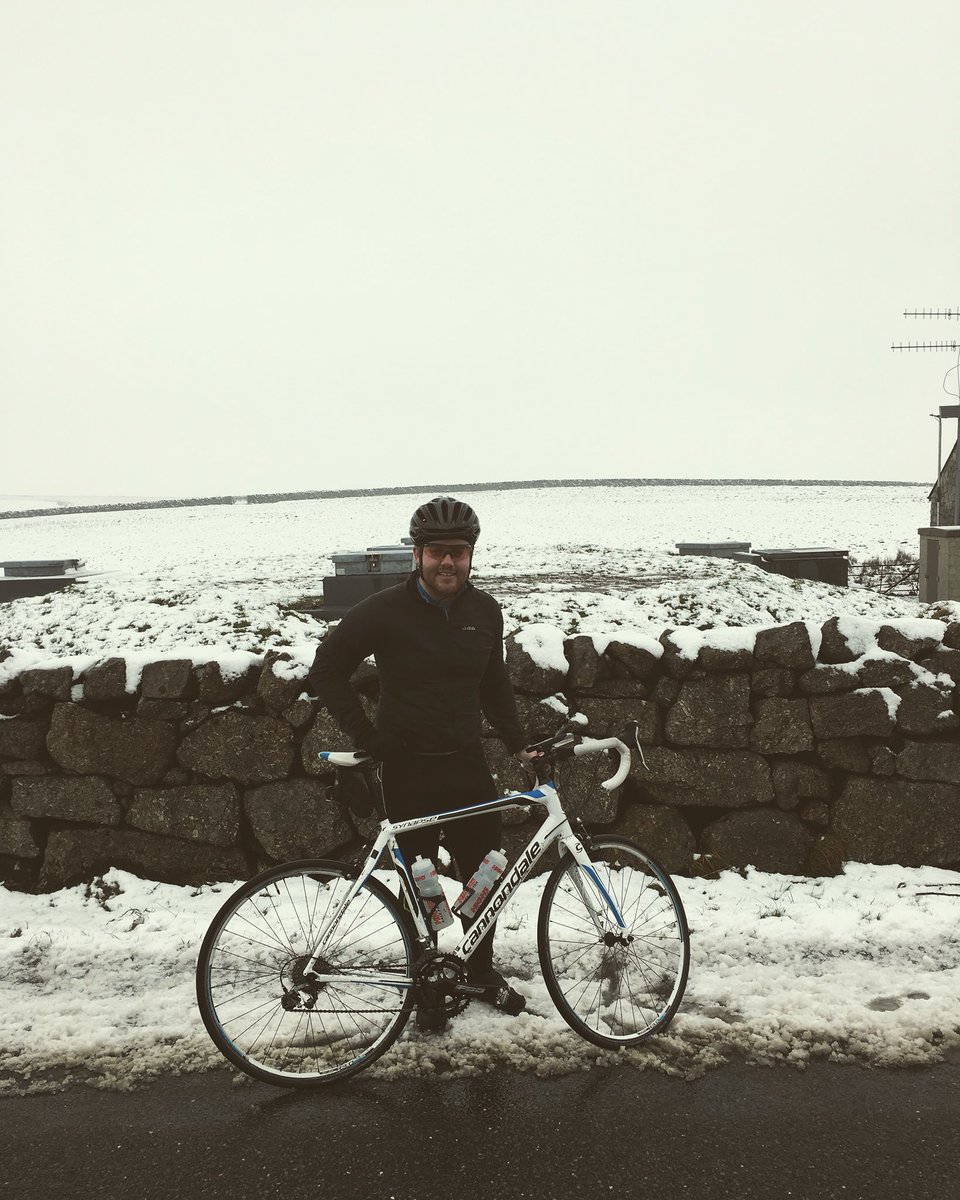 ThePink_612's tweet photo. #letsgetfit #snow #-4 https://t.co/AAc75EHaEx