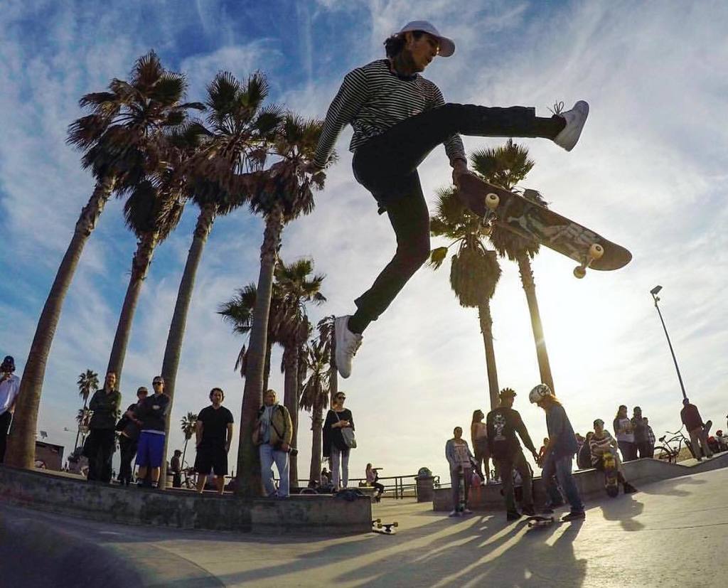 TheRealJimmyQ's tweet photo. •Jumpman Jumpman Jumpman Jumpman • •photo• @igorpogany
#ThatSkateLife #CaliKidd #TheLifeOfJimmyQ #homeTurf #Venice… https://t.co/KoyN5DDwWF
