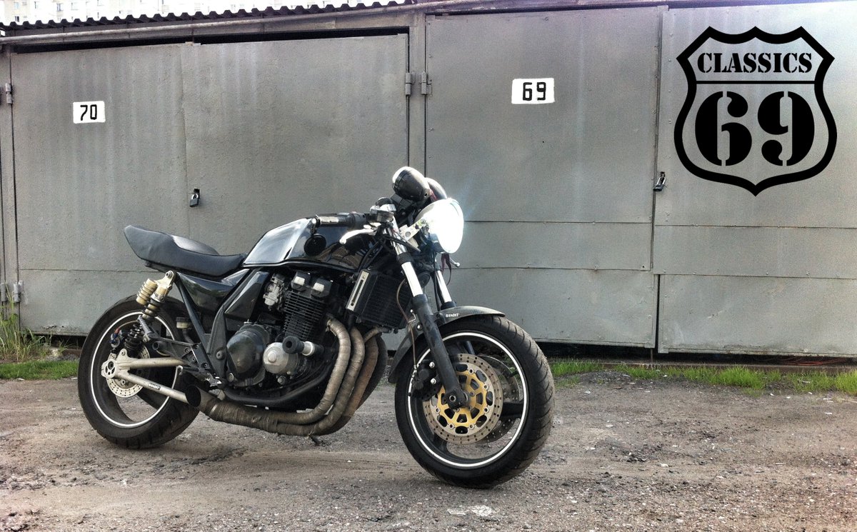 classics_69's tweet image. Our Toys. Cafe Racer пока что в процессе...
#69classics #custom #caferacer #kawasaki #zrx #motorcycle #biker