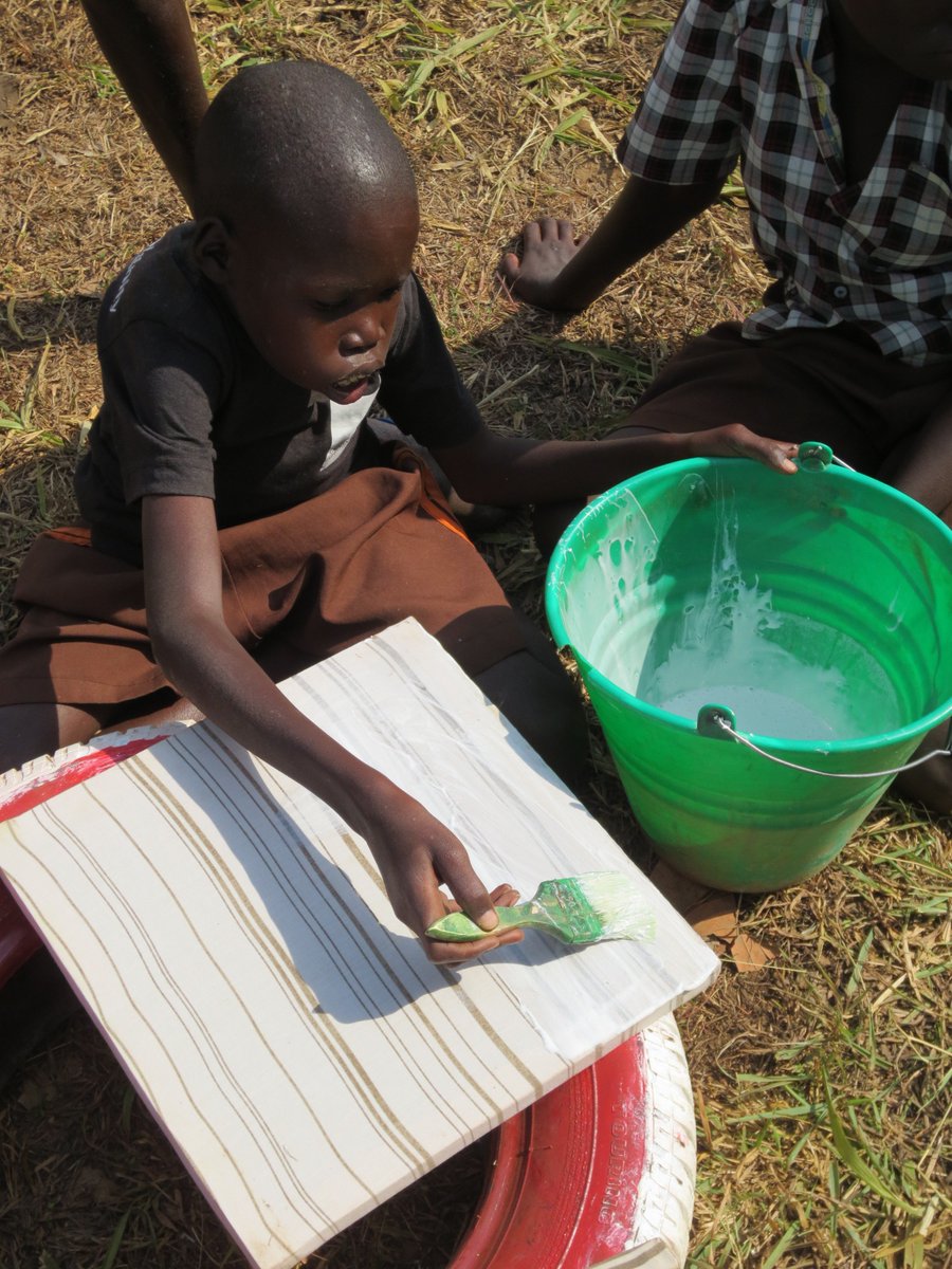 HopeHumaNS's tweet photo. We are using art as engaging teaching tools to increase learning and #development in kids with #NoddingSyndome! https://t.co/iPk9YF9Op9