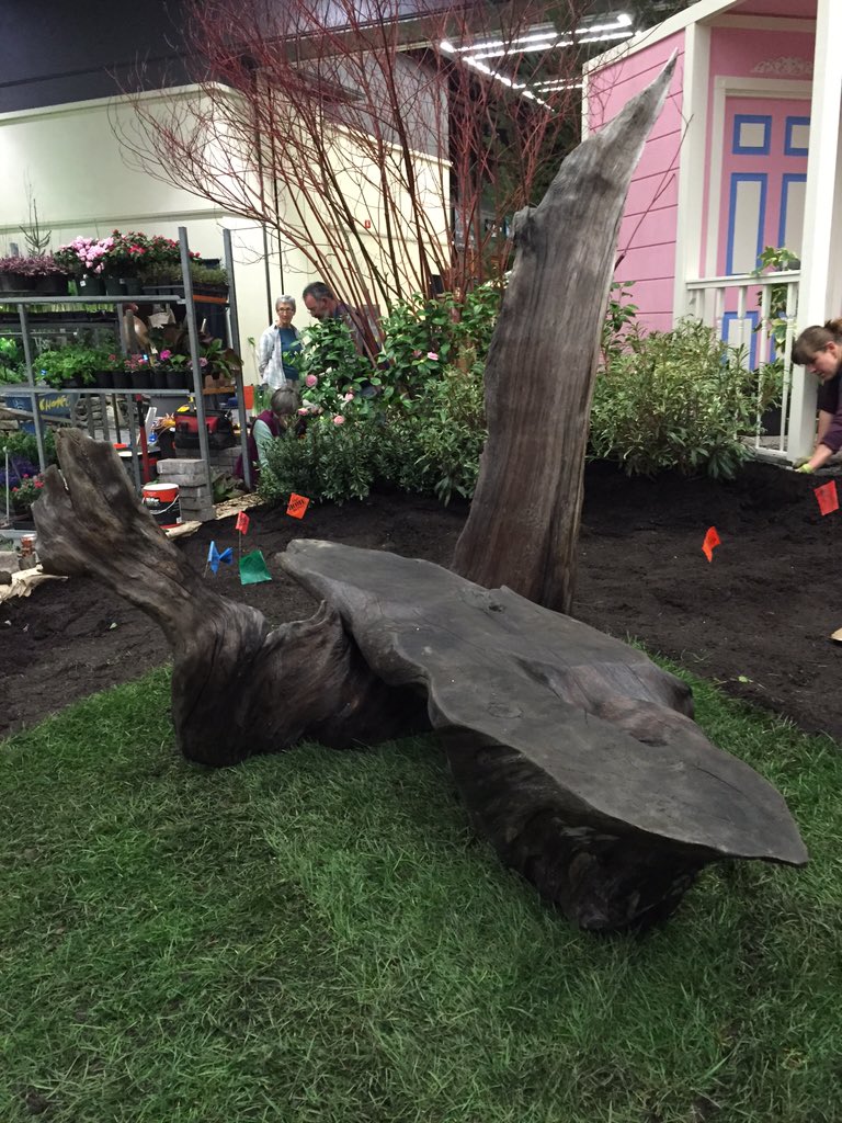 DIGNursery's tweet photo. It's coming together! RT @fancypg: Gorgeous bench coming to a garden @NWFGS !  #nwfgs #springinfeb  https://t.co/RHgtMbhwUr