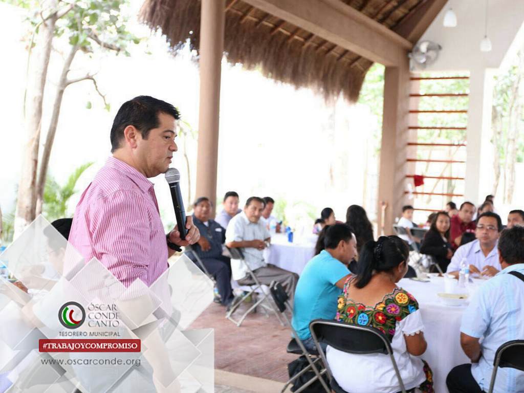OscarCondeCanto's tweet image. Que honor y placer la comida con los hermanos pastores de #Tulum en compañía del síndico mpal. @Armando_Angulo.