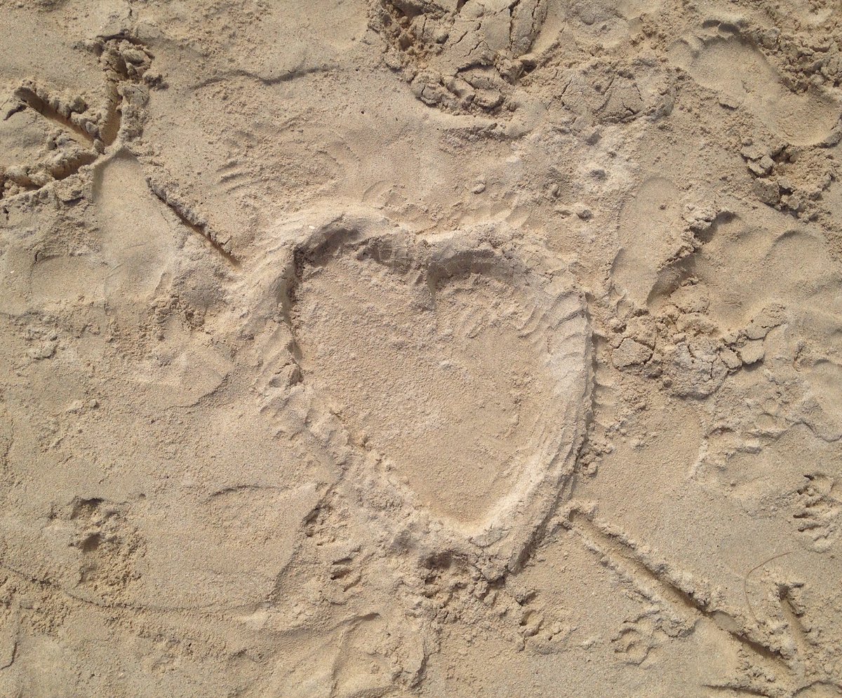 Happy Kaimanatines Day