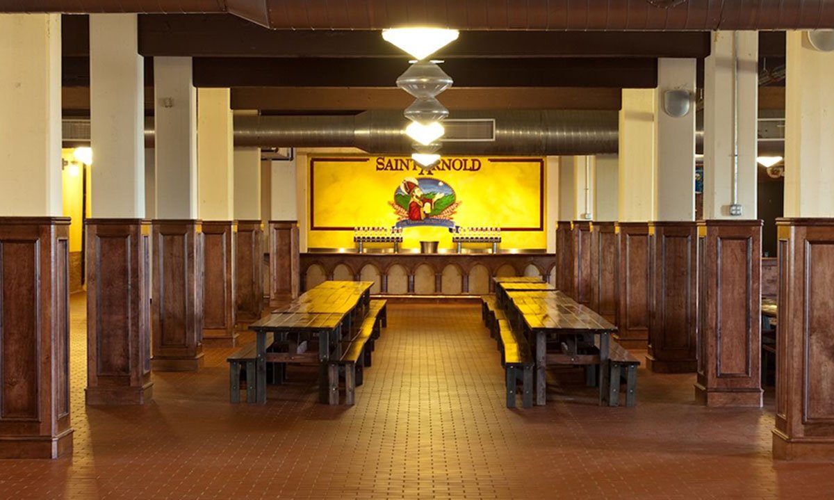 GingerManDallas's tweet photo. Tomorrow night is our @SaintArnold #IconBlue #BreweryNight! The party gets started at 6; + there's Trivia at 7! https://t.co/J6ZLZJbQ0c