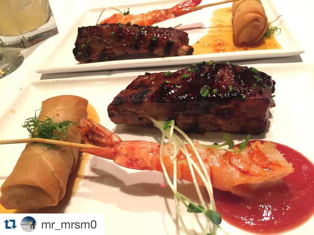WaikikiBeachWlk's tweet photo. #Repost @mr_mrsm0: appetizer sampler #shrimpstick #babybackribs #chickenspringroll #appetizer #roys #royswaikiki #w… https://t.co/0sVbGTT4xk