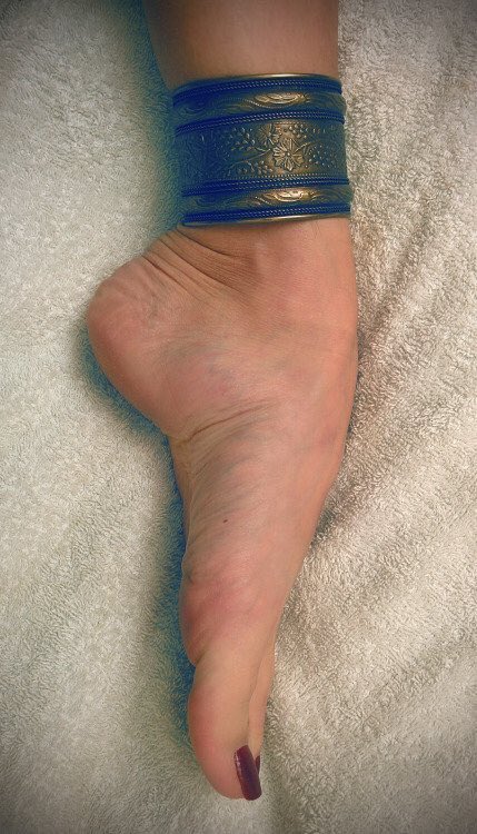 FetisFootjoobs's tweet photo. @feet9com @AyakFootjoobs @bdsm_clubs @YLintik @tinkersoles @badassbeckyshow @toesucker101 https://t.co/iCjMPVRV8V