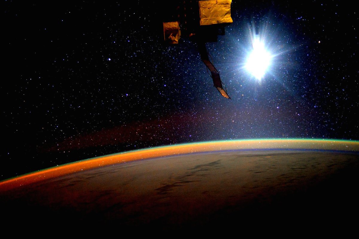 Day 325. Set your sails for the #stars! #GoodNight from @space_station! #YearInSpace