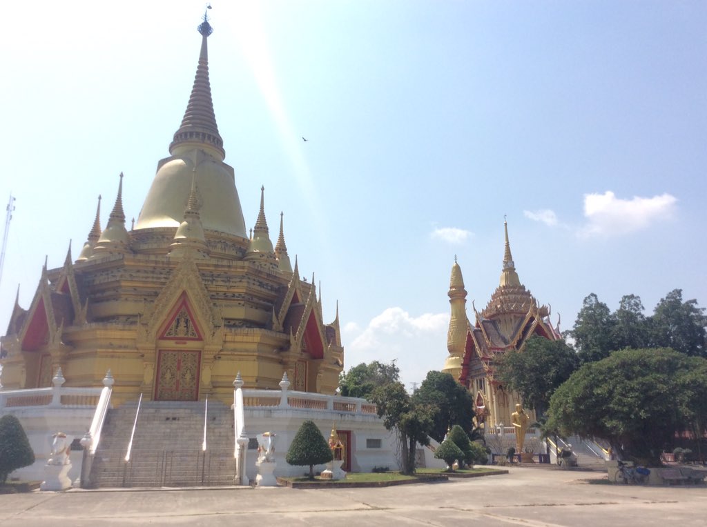 SuttonEd's tweet image. Singapore to Bangkok done! Getting into Bangkok is crazy! #cyclingtheworld #wateraid