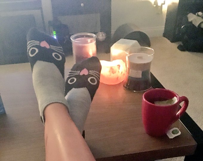Camomile tea and lemon and then off to bed! 💤 Waking up early to drive to LA with my babe 🚗💕 #roadtrip<a href="/tag/roadtrip"class="tags"><span>#roadtrip</span></a>