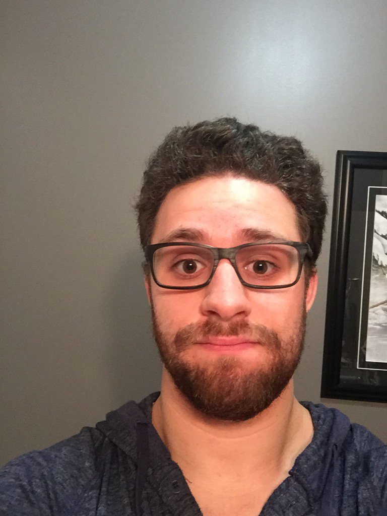 MattArgier's tweet photo. Hairs gettin pretty long. Starting to embrace my inner @Sethrogen https://t.co/x1VueeVtt1