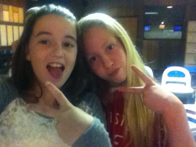 sara_kurack's tweet image. happy bday to this chick!! love u mucho shay💘💘 #modelready