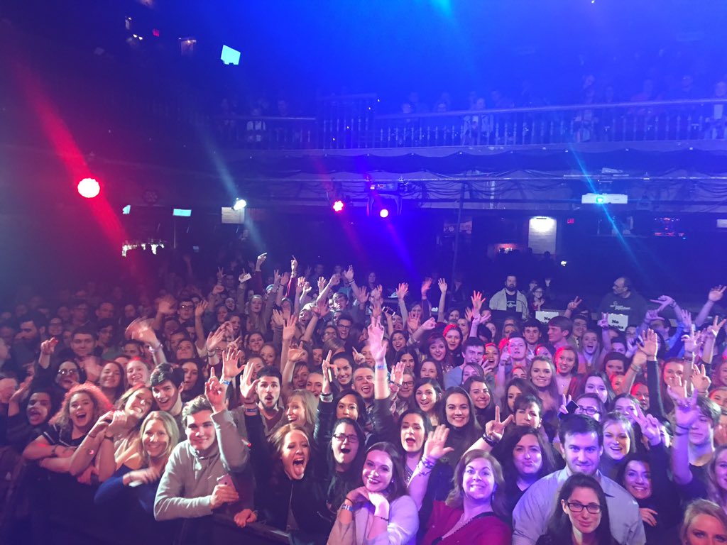 Armstrong Leigh tweet media