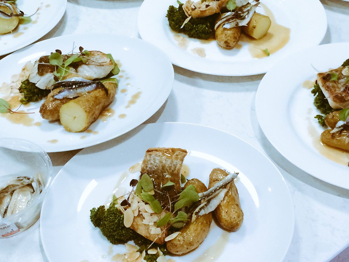 We provide Sydneysiders a food service for those after something a little more bespoke and exciting! #sydneycatering