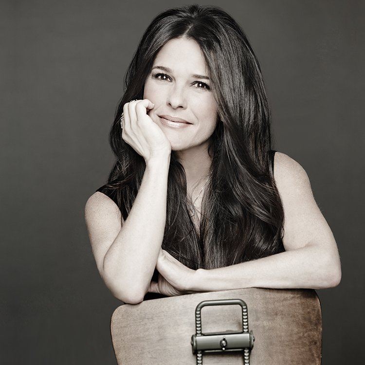 DiscoveryHH_Mx's tweet photo. ¡Chicas, esta noche @marthadebayle estrena cápsulas con nosotras! Empezamos con berrinches. ¡Sintonízanos! https://t.co/Iadvy5bnxq